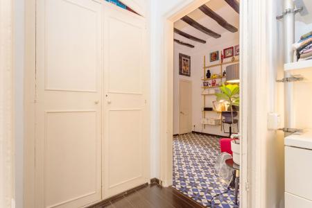 Pis en Lloguer a Barcelona Cometa - Carrer De La Ciutat (min. 6 Months)