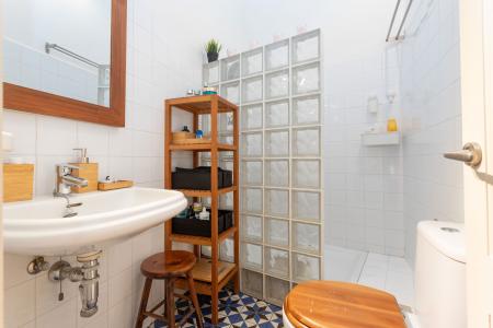 Pis en Lloguer a Barcelona Cometa - Carrer De La Ciutat (min. 6 Months)