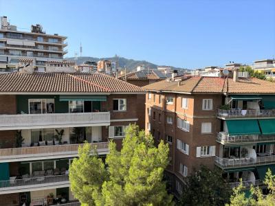 Apartment for Rent in Barcelona Passeig Manuel Girona - Capità Arenas