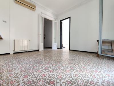 Piso con 2 habitaciones en alquiler