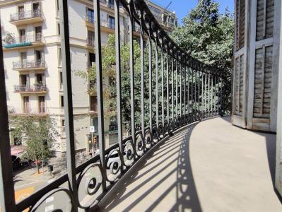 Piso con 2 habitaciones en alquiler