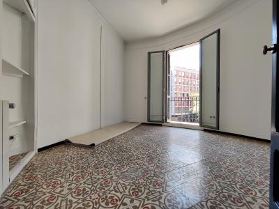 Piso con 2 habitaciones en alquiler