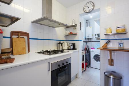 Apartamento en alquiler temporal en Ciutat Vella con 2 habitaciones y vestidor