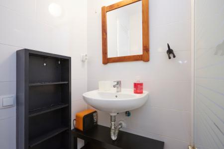 Apartamento en alquiler temporal en Ciutat Vella con 2 habitaciones y vestidor