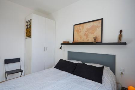 Apartamento en alquiler temporal en Ciutat Vella con 2 habitaciones y vestidor