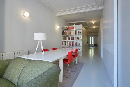 Квартира в аренду в Barcelona Pau Claris - Urquinaona