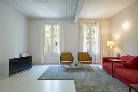 Квартира в аренду в Barcelona Pau Claris - Urquinaona