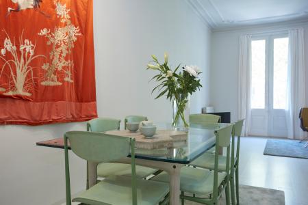 Квартира в аренду в Barcelona Pau Claris - Urquinaona