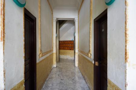 Apartamento de alquiler temporal con habitación doble y balcón