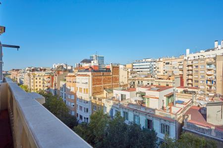 Amplio y luminoso piso de 118m2 en Eixample