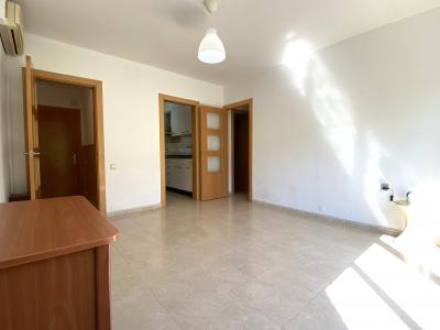 Apartment for Rent in Hospitalet Ciutat Comtal - Carrilet