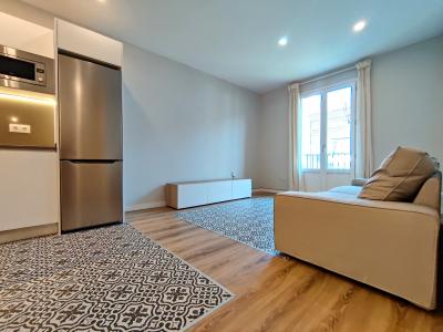 Apartamento para Alugar em Barcelona Princep De Viana - Sant Antoni Abad