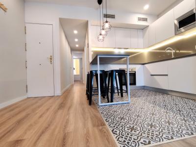 Apartamento para Alugar em Barcelona Princep De Viana - Sant Antoni Abad
