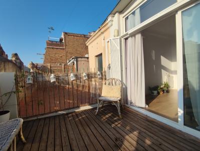 Luminoso ático en el Eixample