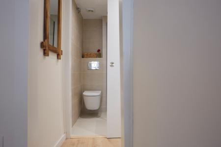 Apartment for Rent in Barcelona Botella - Plaça Del Pedró