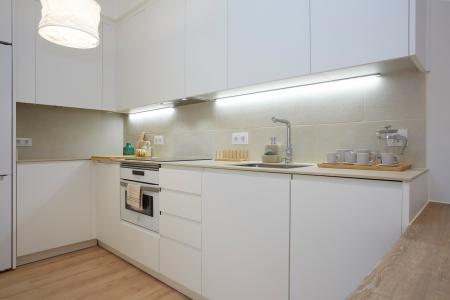 Apartment for Rent in Barcelona Botella - Plaça Del Pedró