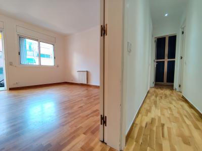 Bonito piso de alquiler en Gràcia