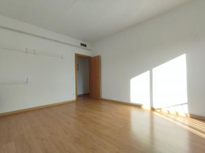 Ático en el barrio de Horta de 128m2 y dos terrazas