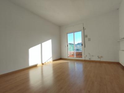 Ático en el barrio de Horta de 128m2 y dos terrazas