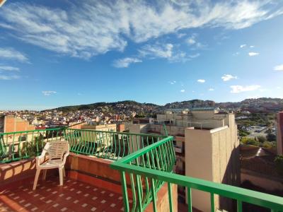 Ático en el barrio de Horta de 128m2 y dos terrazas