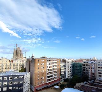 Inmueble amplio con 4 habitaciones