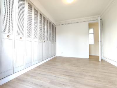 Inmueble amplio con 4 habitaciones