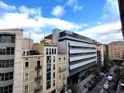 Wohnung zur Miete in Barcelona Rosselló - Comte D´urgell