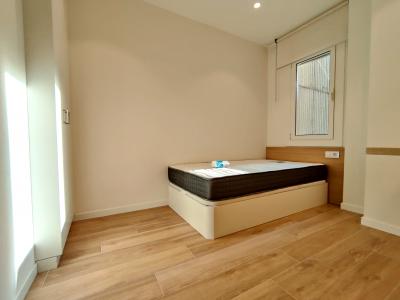 Wohnung zur Miete in Barcelona Rosselló - Comte D´urgell