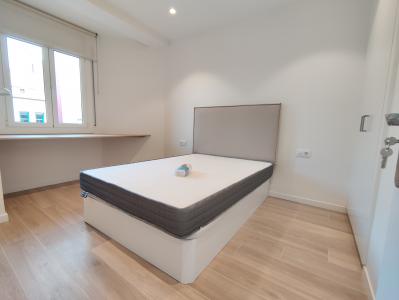 Wohnung zur Miete in Barcelona Rosselló - Comte D´urgell