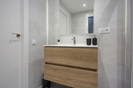Vivienda con luz natural con 2 habitaciones dobles