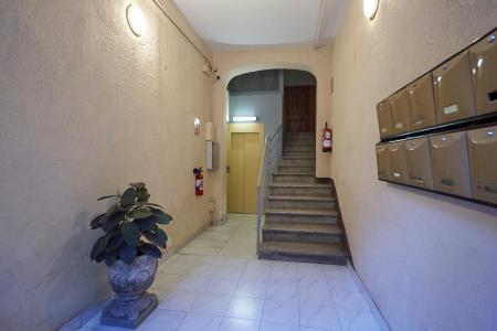 Vivienda con luz natural con 2 habitaciones dobles