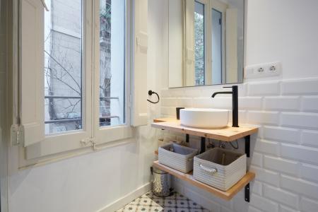 Appartamento in Affitto a Barcelona Ronda Sant Antoni - Mercat