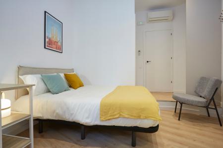 Appartamento in Affitto a Barcelona Ronda Sant Antoni - Mercat