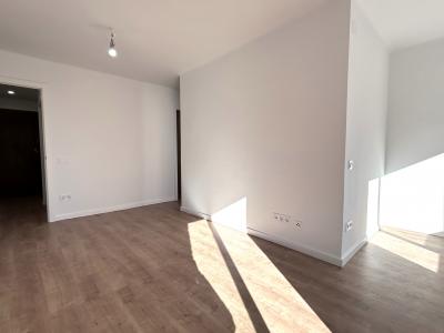 Apartamento no amueblado en alquiler de 46m2