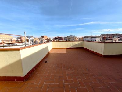 Bonito piso de alquiler en Sants