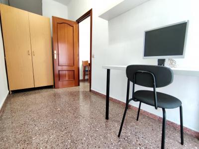 Bonito piso de alquiler en Sants