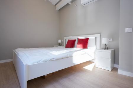 Pis en Lloguer a Barcelona Portal Nou - Born (min 6 Months)