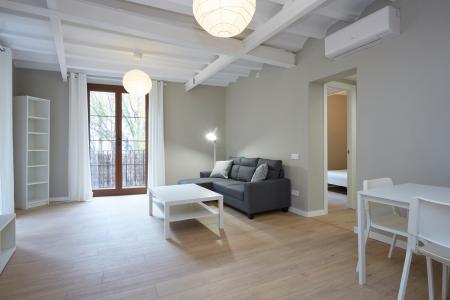 Pis en Lloguer a Barcelona Portal Nou - Born (min 6 Months)