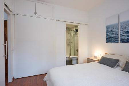 Apartamento en alquiler temporal con dos habitaciones y terraza en Eixample