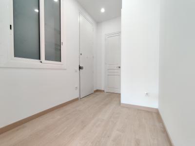 Piso con 3 habitaciones y 2 balcones