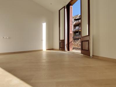 Piso con 3 habitaciones y 2 balcones