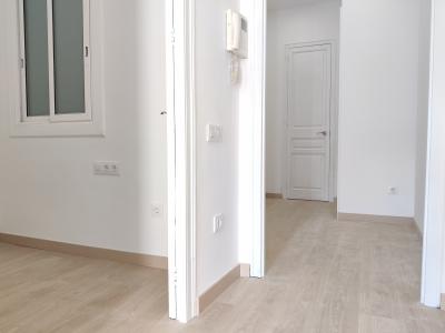 Piso con 3 habitaciones y 2 balcones