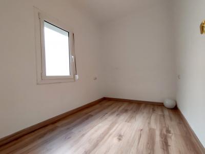 Coqueto ático de 2 habitaciones en Gràcia