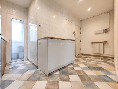 Coqueto ático de 2 habitaciones en Gràcia