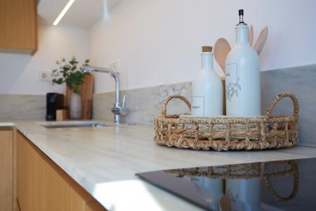 Bonito inmueble de alquiler temporal con 2 habitaciones y terraza grande