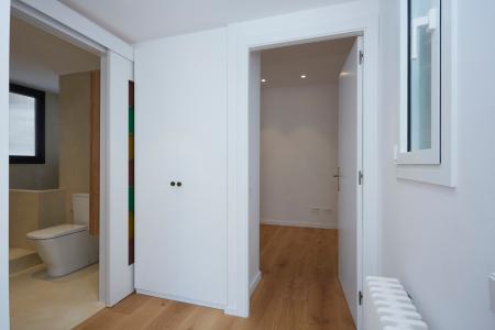 Bonito inmueble de alquiler temporal con 2 habitaciones y terraza grande