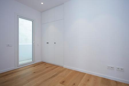 Bonito inmueble de alquiler temporal con 2 habitaciones y terraza grande