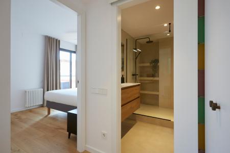 Bonito inmueble de alquiler temporal con 2 habitaciones y terraza grande