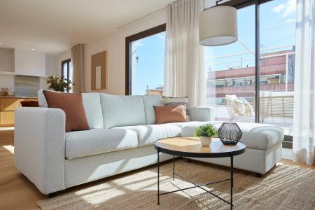 Bonito inmueble de alquiler temporal con 2 habitaciones y terraza grande