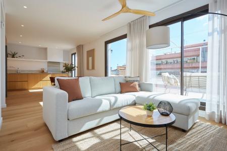 Bonito inmueble de alquiler temporal con 2 habitaciones y terraza grande